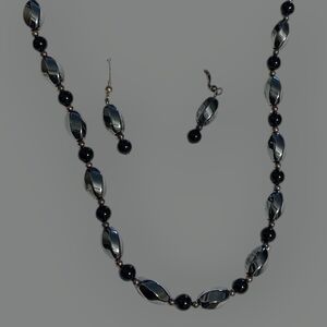 Elegant Black  Necklace and Earrings Set